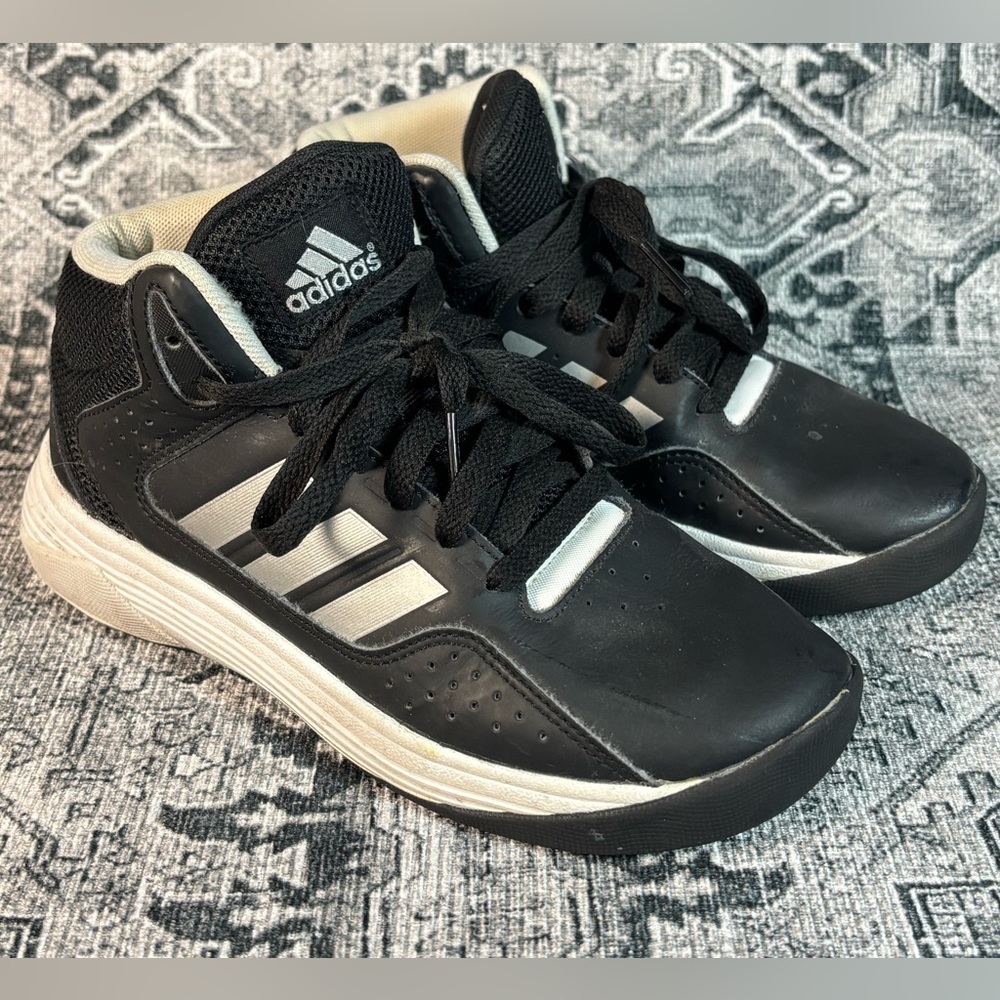 Adidas Kids Black Basketball Tennis Shoes Size 3Y‎